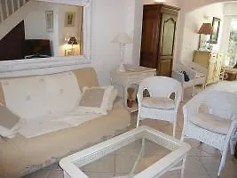 Les Parcs De Gassin